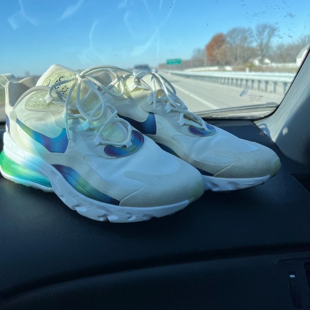 Nike Air Max React